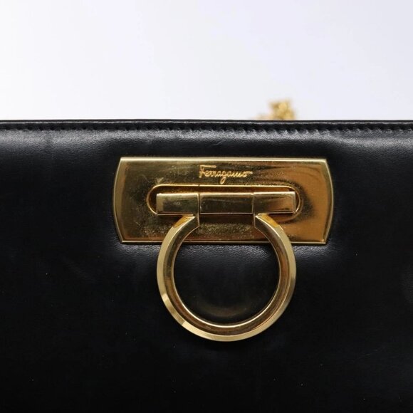 Salvatore Ferragamo Gancini Chain Shoulder Bag Leather Black Gold Auth 134769 - Picture 10 of 16
